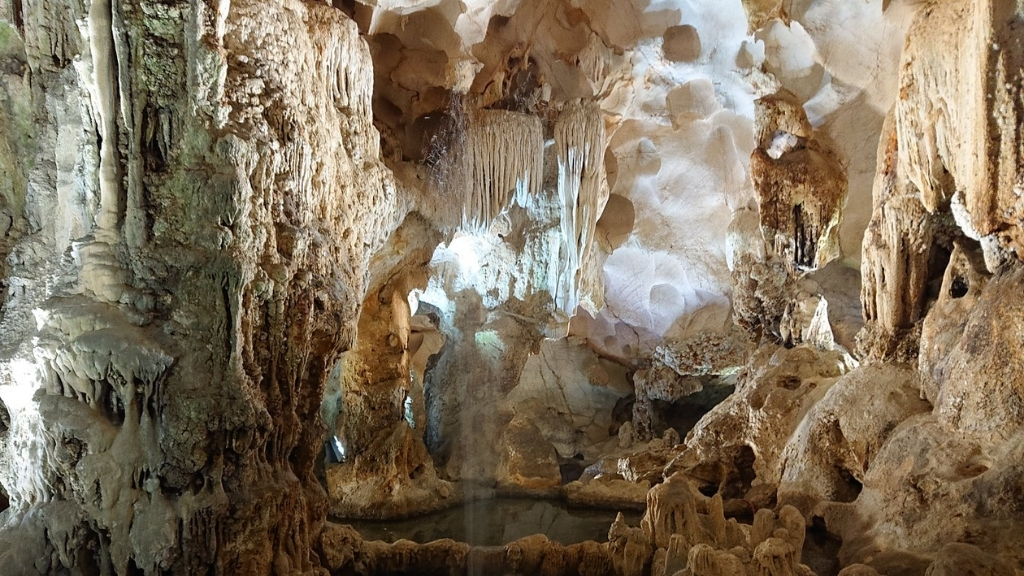 La grotte de Thien Cung La grotte de Thien Cung