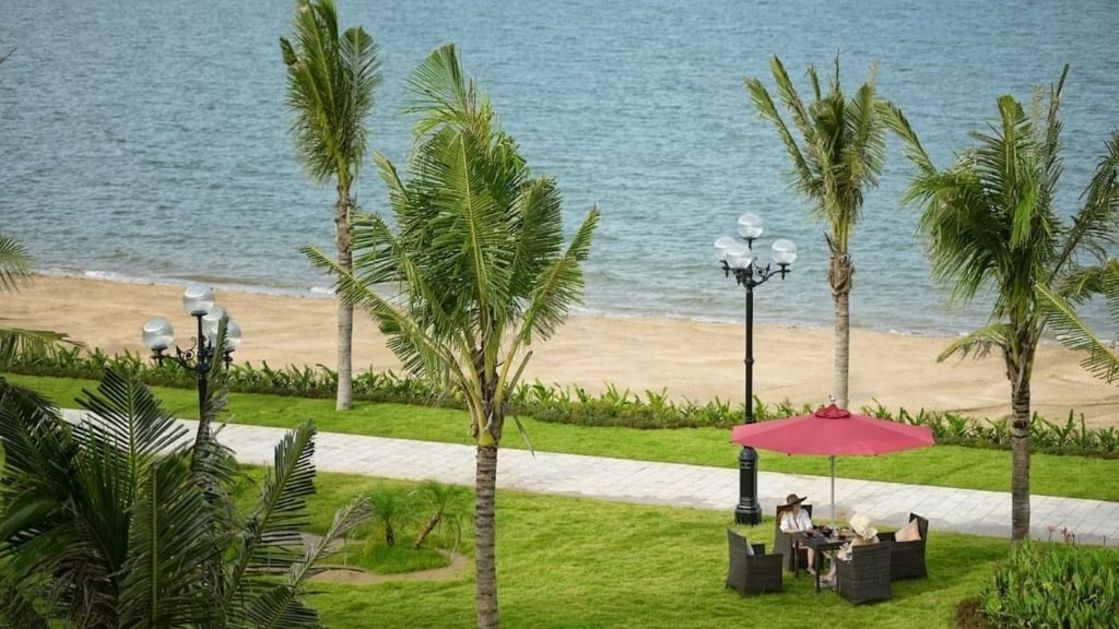 vietnam-halong-la-plage-de-tuan-chau