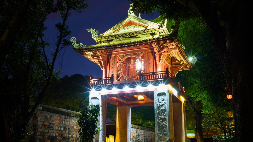Visite nocturne au Temple de la Littérature Visite nocturne au Temple de la Littérature