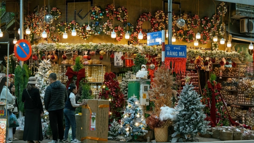 Noël à Hanoi : ambiance festive et lumineuse