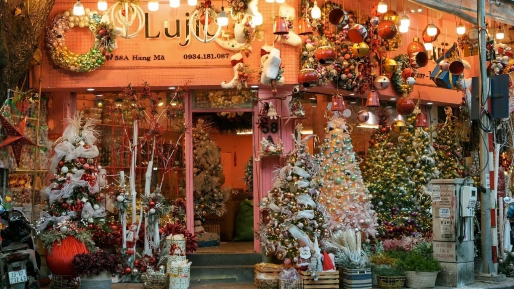 Décorations de Noël partout