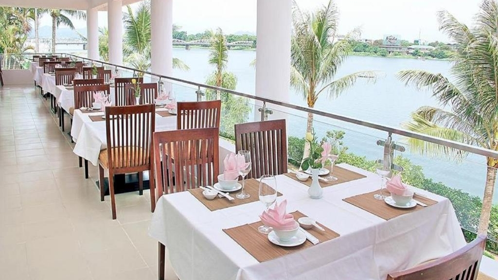 Century Riverside Hotel Hue