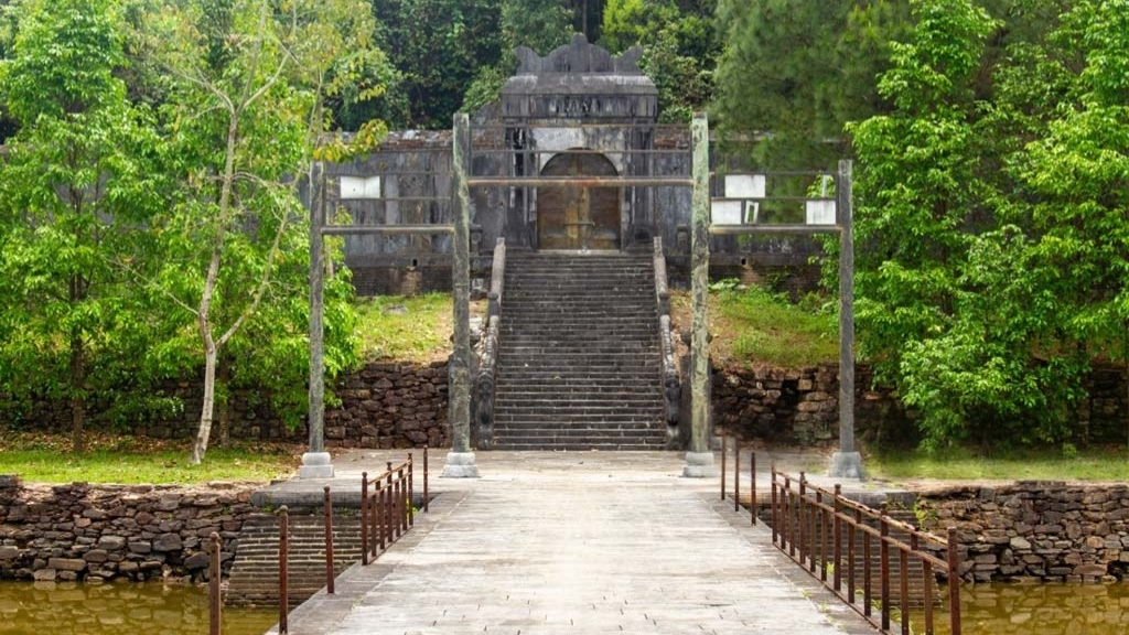 vietnam-hue-tombeau-thieu-tri