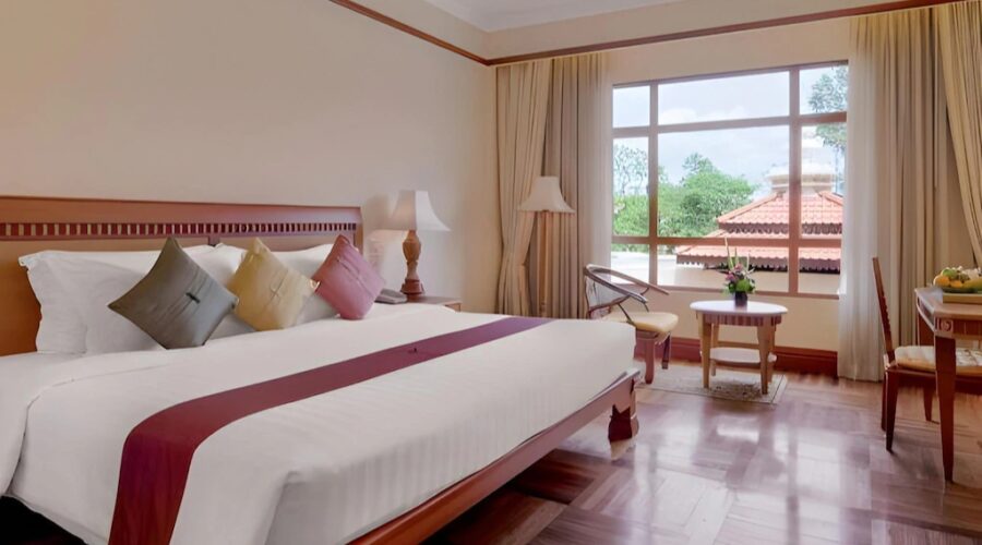 Deluxe family connecting room