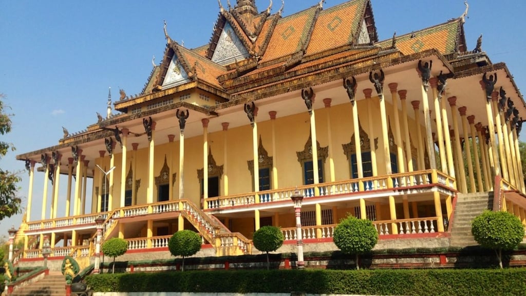 Top 5 activités à faire à Kratie pour profiter du Mékong - cambodge kratie wat sasar mouy roy 1024 Wat Sasar Muoy Roy – la pagode aux 100 colonnes