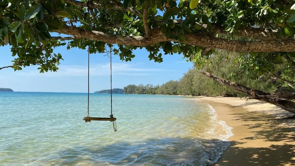 Plages dorées et eaux turquoise à Sihanoukville