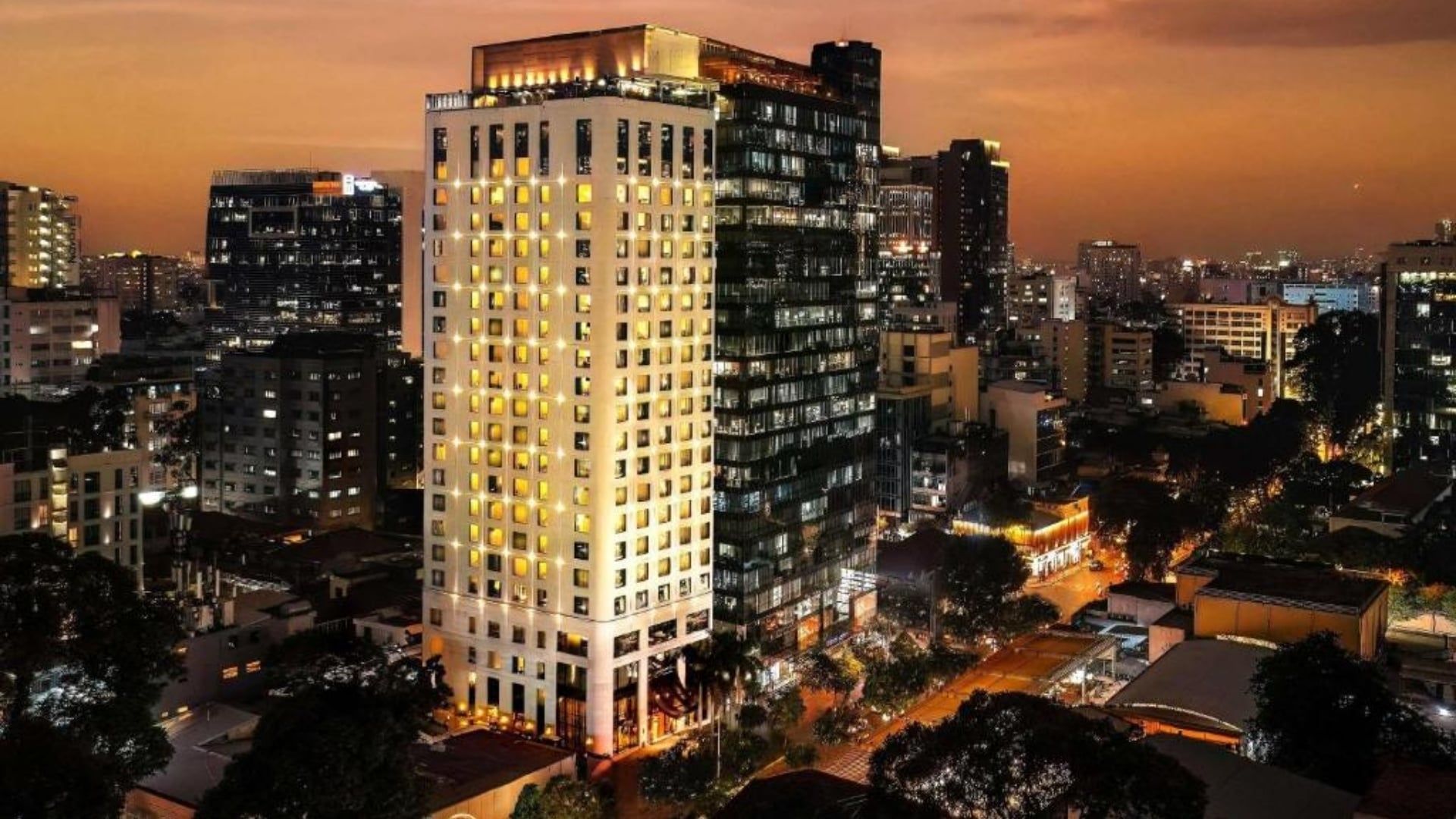 Hotel des Arts Saigon MGallery Collection