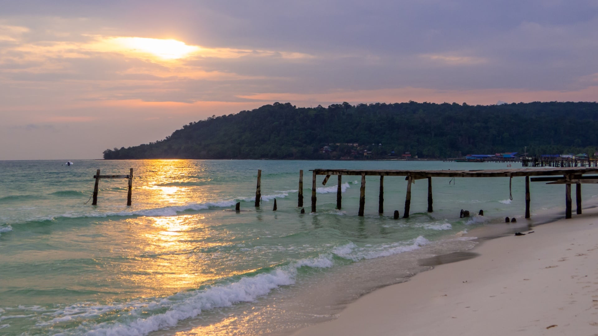 Quelle île au Cambodge : Koh Rong ou Koh Rong Samloem ?