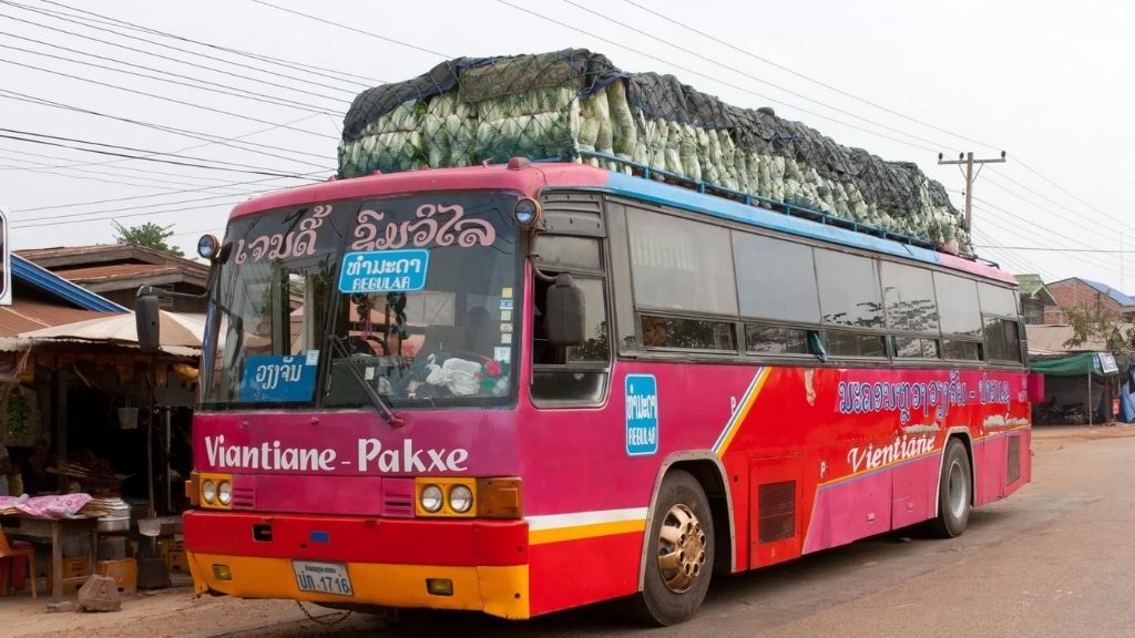 9 conseils pour bien préparer son voyage au Laos - laos bus 1024 laos bus 1024 - 9 conseils pour bien préparer son voyage au Laos