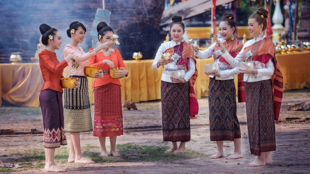 Costume traditionnel laotien