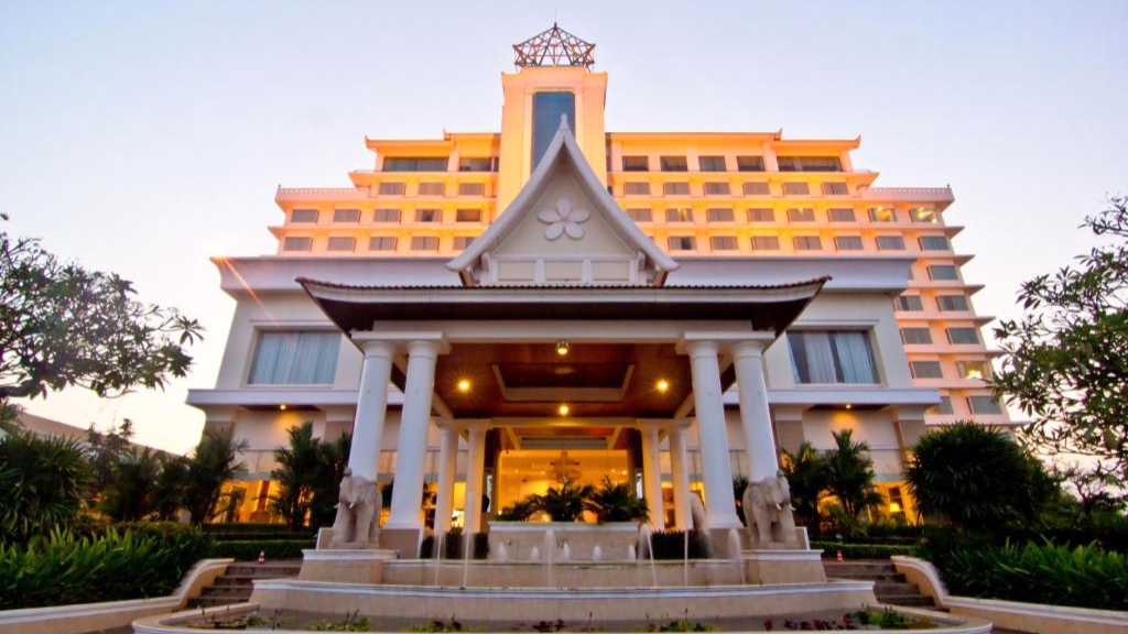 Informations pratiques du voyage au Laos : guide complet - laos hotel pkase champasak grand hotel 06 1024 Champasak Grand Hotel