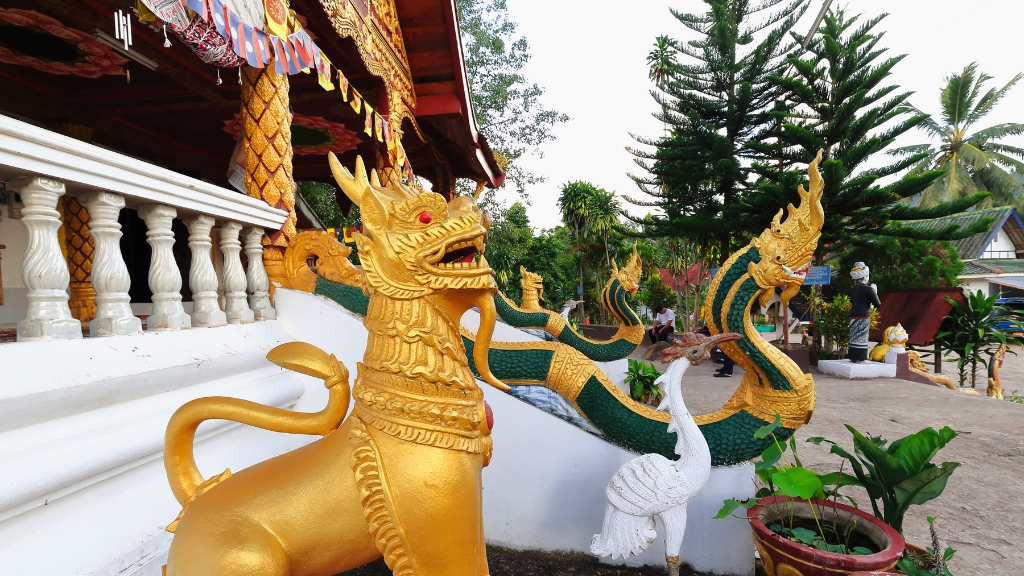 Wat Pha Singkham Wat Pha Singkham
