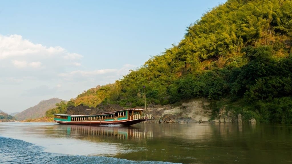 Balade en bateau le long du Mékong Balade en bateau le long du Mékong