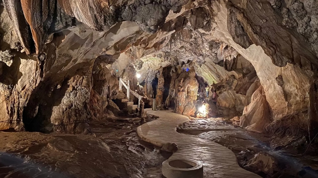 Vang Vieng Vang Vieng en 2 jours: Grotte de Tham Jang