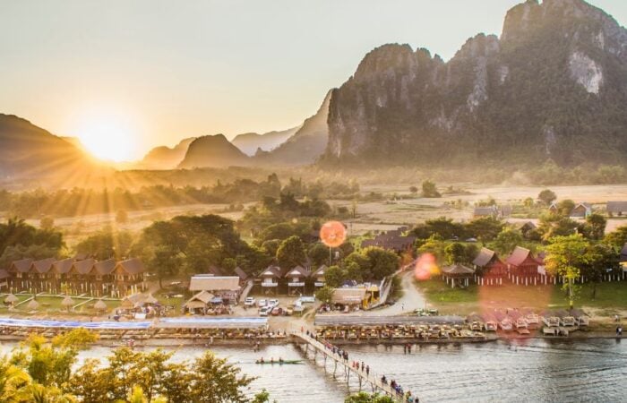 Visiter rivière Nam Song - circuit Thaïlande Laos Cambodge 20 jours