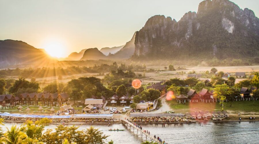 Visiter rivière Nam Song - circuit Thaïlande Laos Cambodge 20 jours