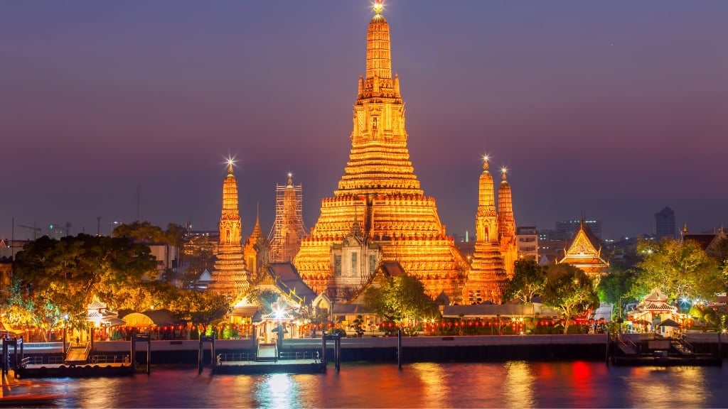 Wat Arun au soir