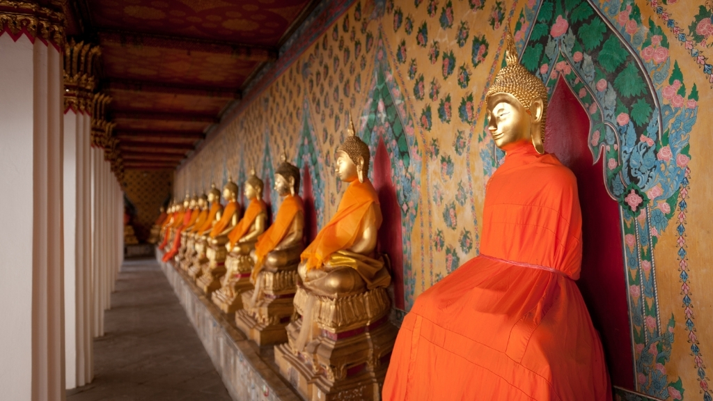 Statues de Bouddha au temple de l'Aube