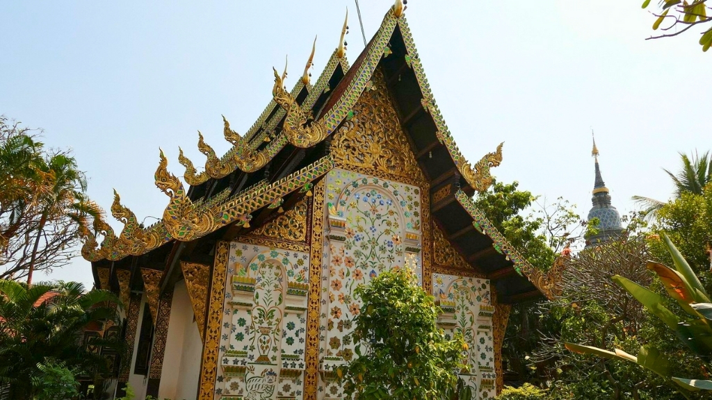 Wat Gate Khar Nam