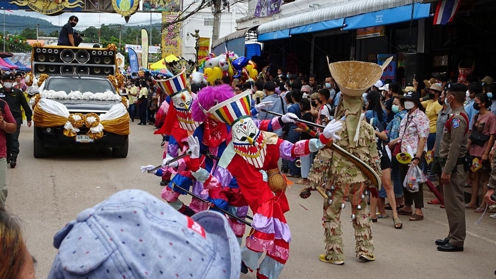 Festival des esprits Phi Ta Khon