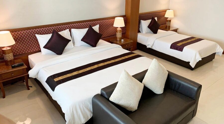 True Siam Rangnam Hotel