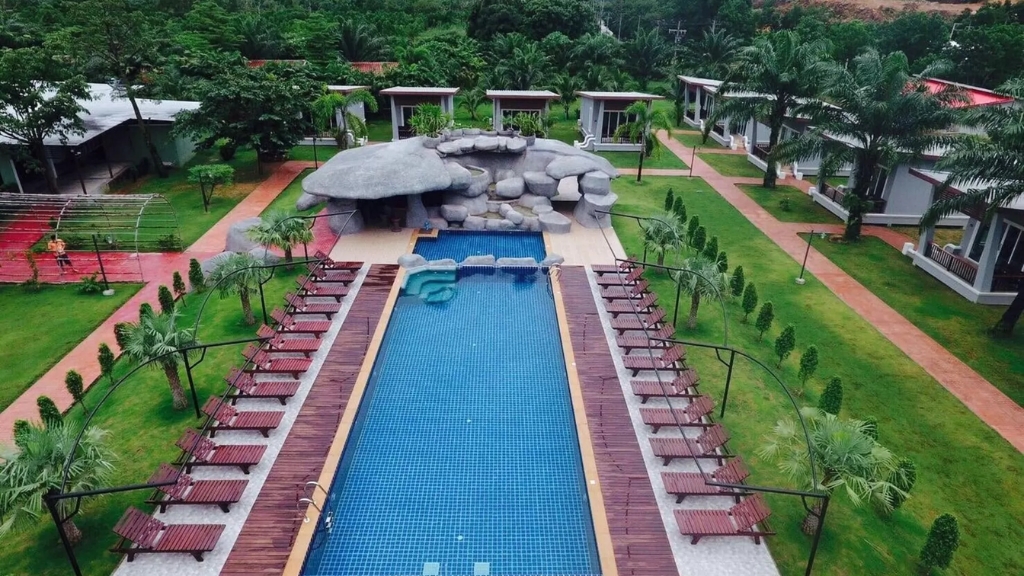 Khaolak Mountain View