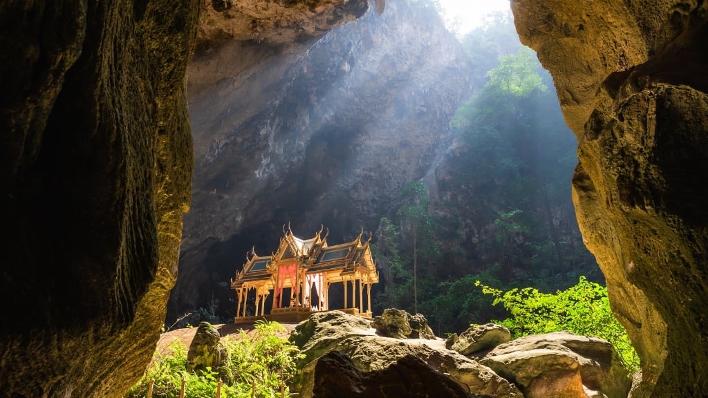 Que faire à Hua Hin ? Nos 9 suggestions phares - thailande hua hin grotte de phraya nakhon 1024 Grotte de Phraya Nakhon