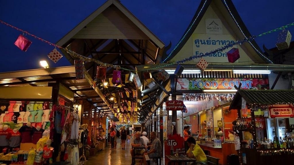 Que faire à Hua Hin ? Nos 9 suggestions phares - thailande hua hin marche de nuit 1024 Marché de nuit de Hua Hin