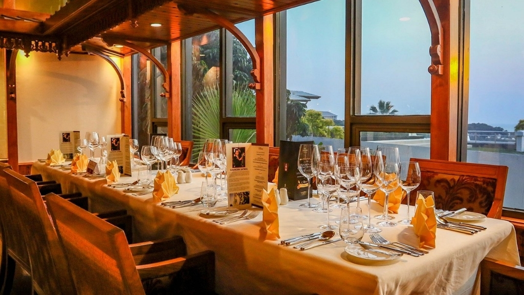 Restaurant Royal Grill Room & Wine Cellar, restaurants de Pattaya