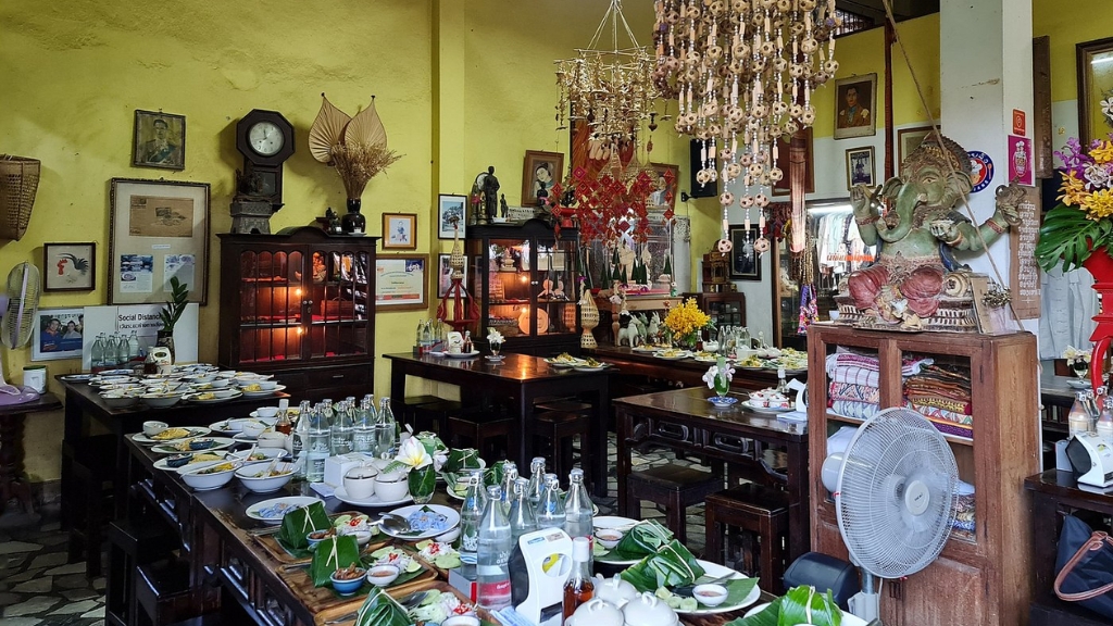 Mai Klang Krung Restaurant Mai Krang Krung