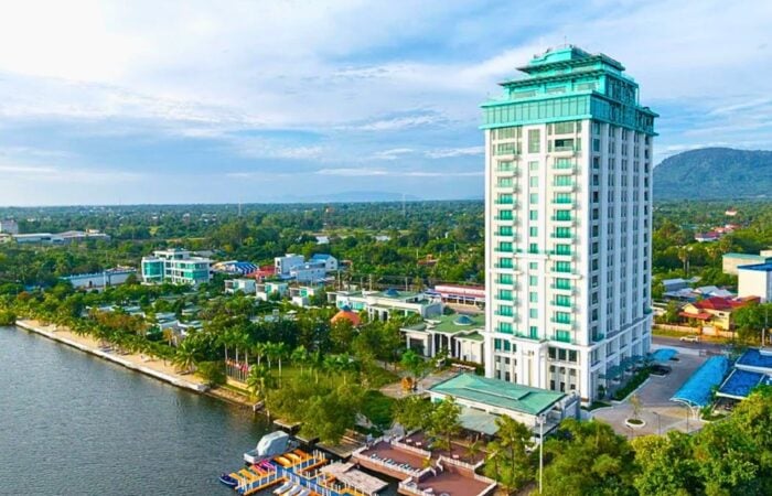 Castle Bayview Resort