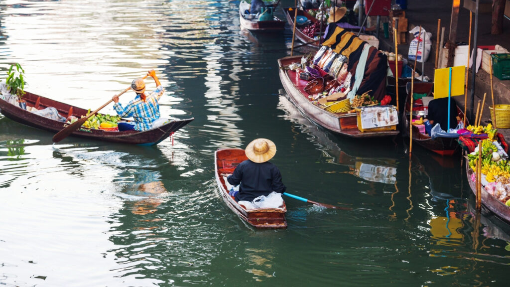 Top 5 des march&eacute;s flottants &agrave; Bangkok