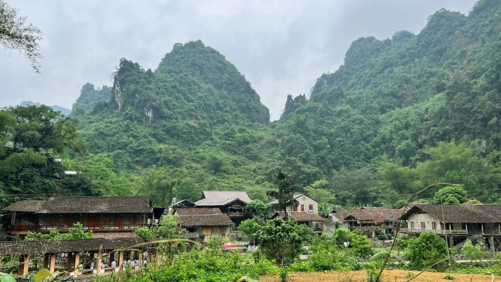 Village de pierre de Khuoi Ky