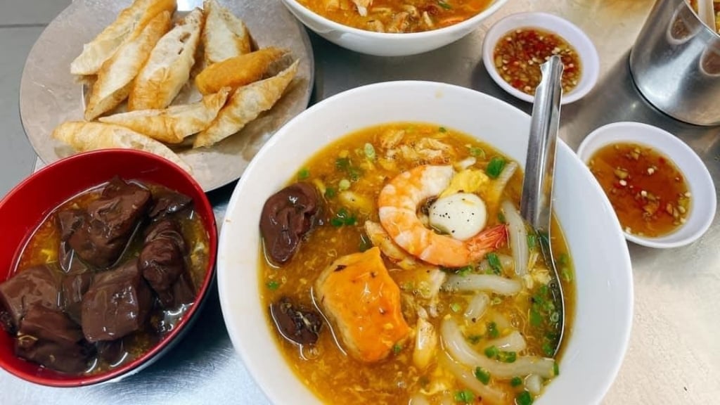 Banh canh cua, un plat démontre la créativité du Vietnamien - vietnam cuisine banh canh cua 1024 Banh canh cua