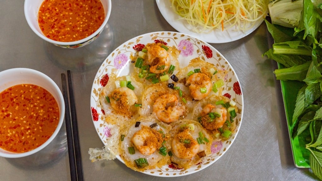 Le Banh Khot, une délicieuse collation croustillante du Vietnam - vietnam cuisine banh khot restaurant 1024 Nos recommandations de restaurants pour déguster le Banh Khot
