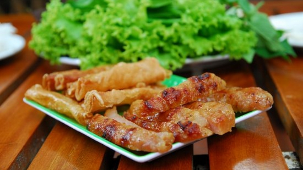 Que voir et faire à Can Tho ? Conseils pour un séjour réussi - vietnam cuisine can tho nem nuong 1024 Nem nuong Can Tho