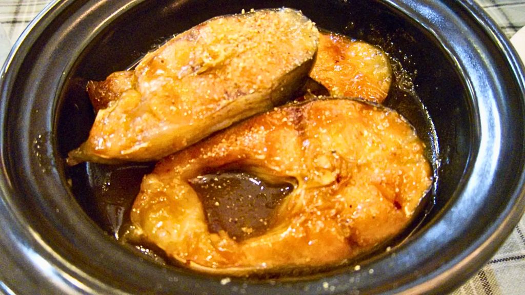 Poisson caramélisé à la cocotte (ca kho to)