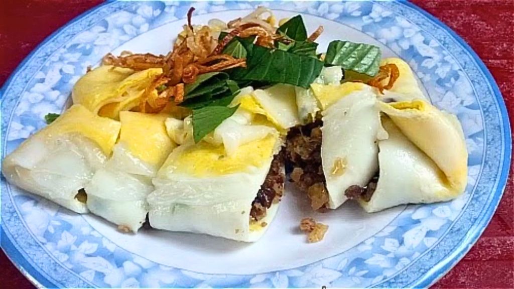 plats de ha giang-Bánh cuốn trứng (crêpes vapeur aux œufs)