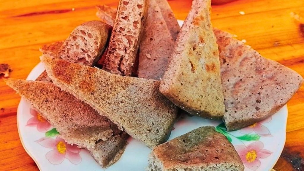 Bánh tam giác mạch (gâteau au sarrasin)