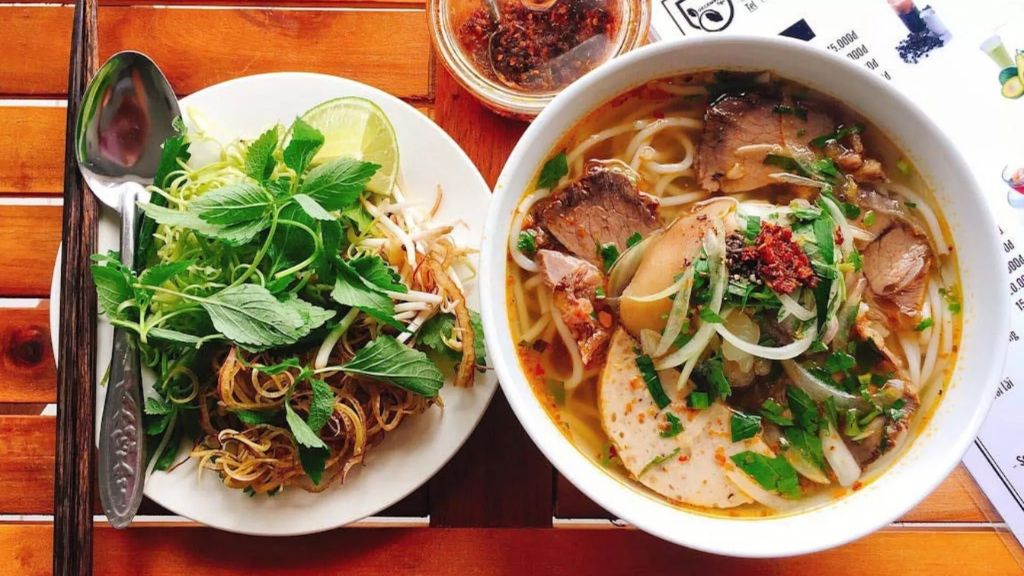 Bún Bò Huế Bun Bo Hue - plats au centre du Vietnam