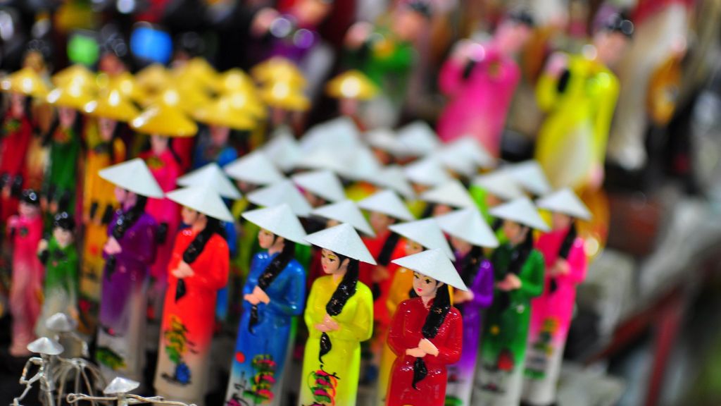 vietnam halong marche nocturne 04 1024 - Voyage Vietnam baie d’Ha Long: découvrez de A à Z