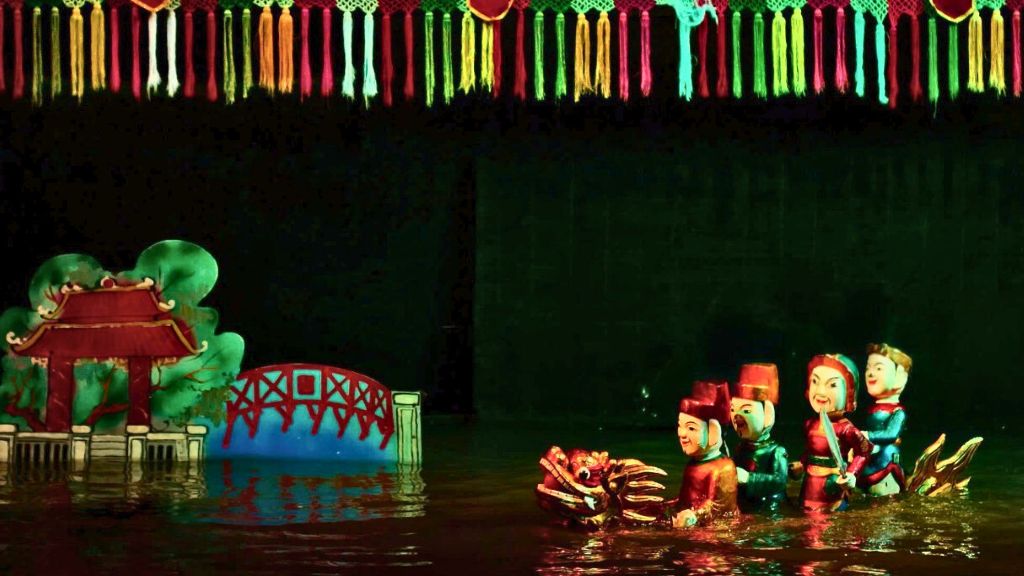 Spectacle de marionnettes sur l’eau