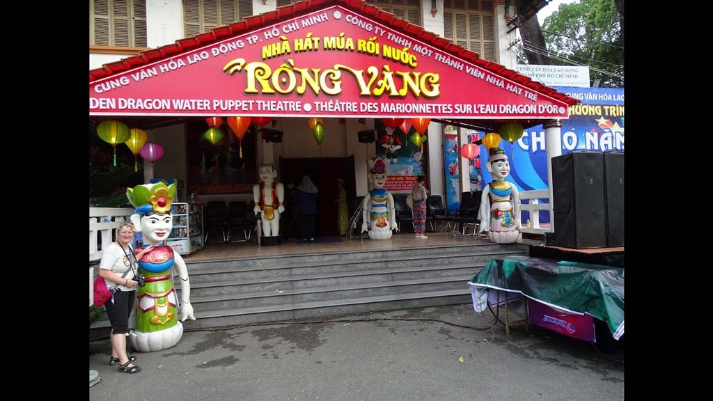 Th&eacute;&acirc;tre des Marionnettes sur l'Eau du Dragon d'Or