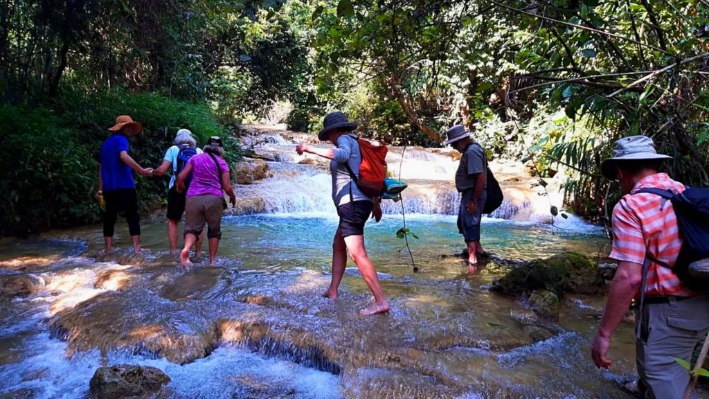 Pu Luong Riverside Lodge