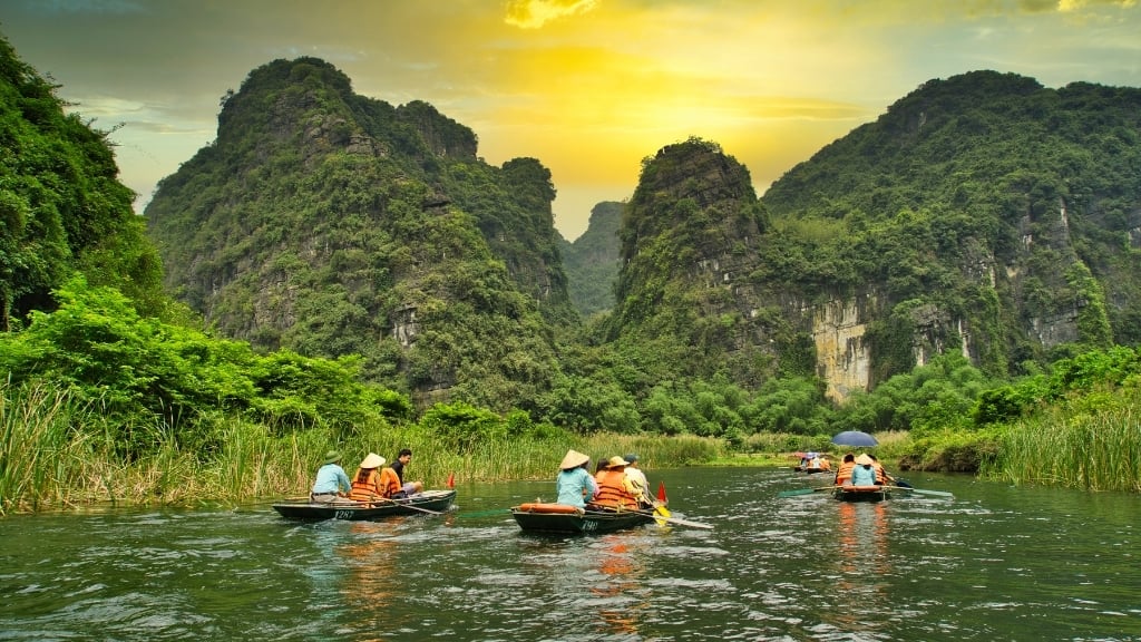 Balade en bateau sur la rivière