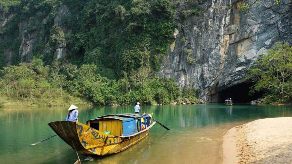 Bateau à Phong Nha