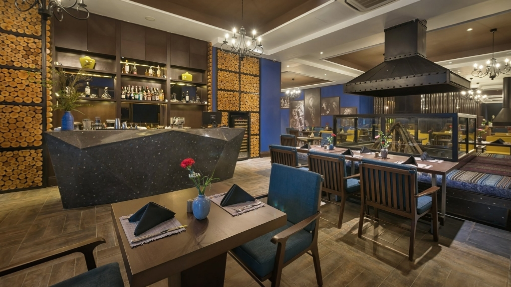 Aliana Sapa Restaurant & Bar