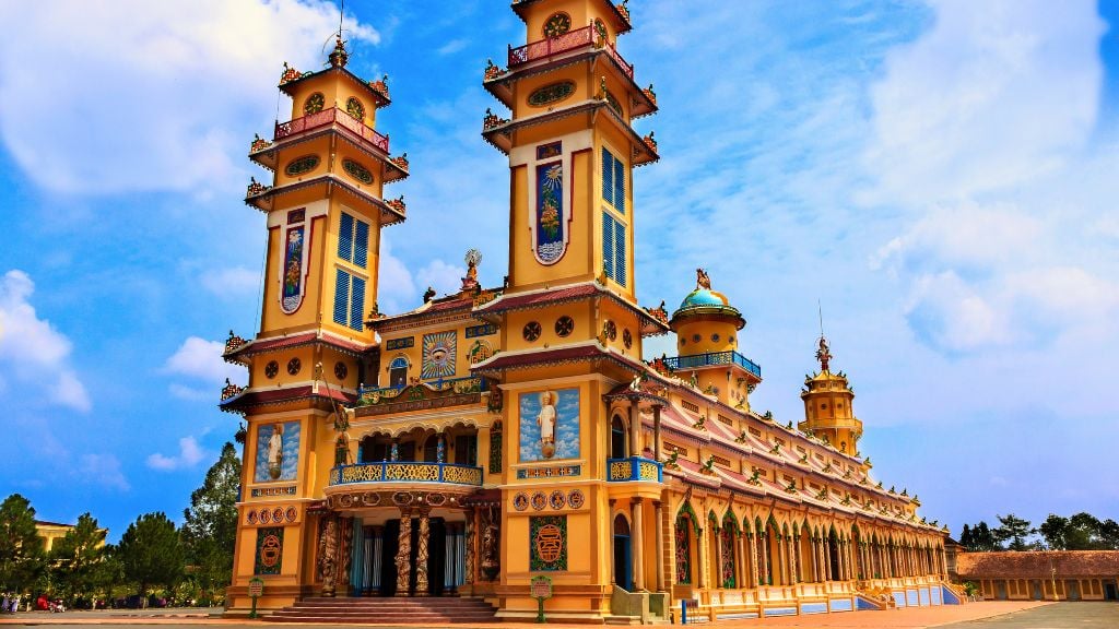Ho Chi Minh Ville : la survoltée et ses alentours - vietnam tay ninh tay ninh caodaisme 1024 Visiter Ho Chi Minh Ville-Tay Ninh caodaïsme