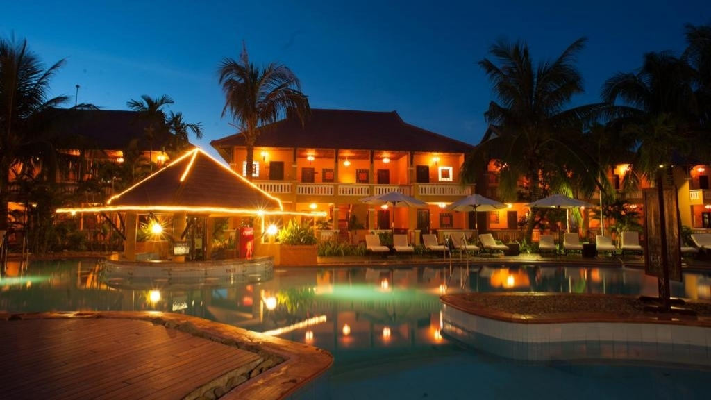 Vinh Hung Riverside Resort & Spa