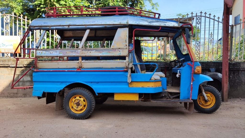 Tuk Tuk transport au Laos